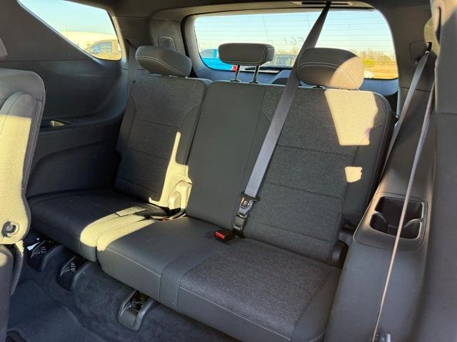 used 2025 Chevrolet Traverse car, priced at $33,900