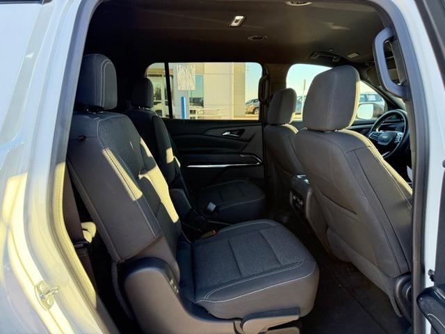 used 2025 Chevrolet Traverse car, priced at $33,900