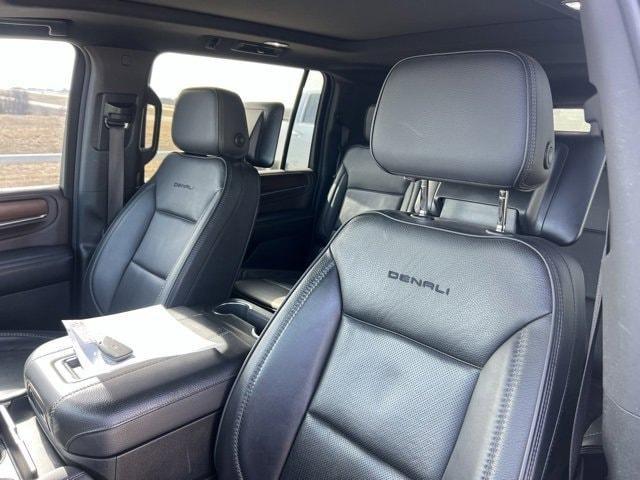 used 2022 GMC Yukon XL car