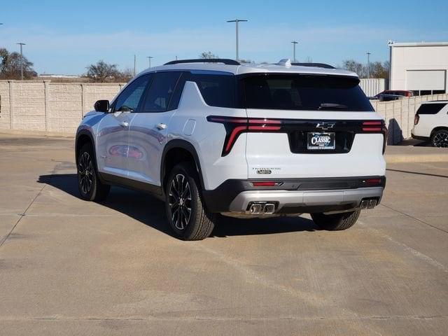 new 2026 Chevrolet Traverse car, priced at $43,009
