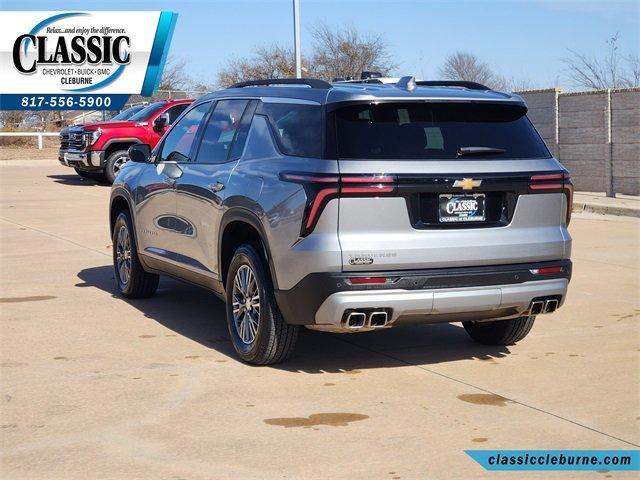 used 2025 Chevrolet Traverse car, priced at $33,900