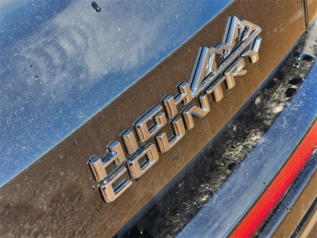 new 2026 Chevrolet Traverse car, priced at $53,189