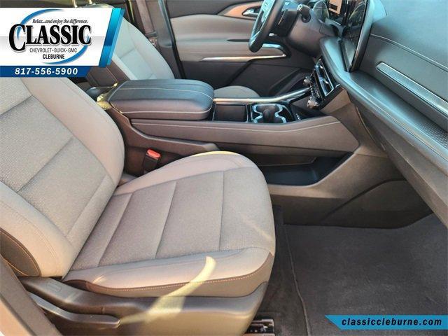 used 2025 Chevrolet Traverse car, priced at $35,200