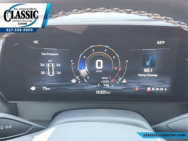 used 2025 Chevrolet Traverse car, priced at $35,200