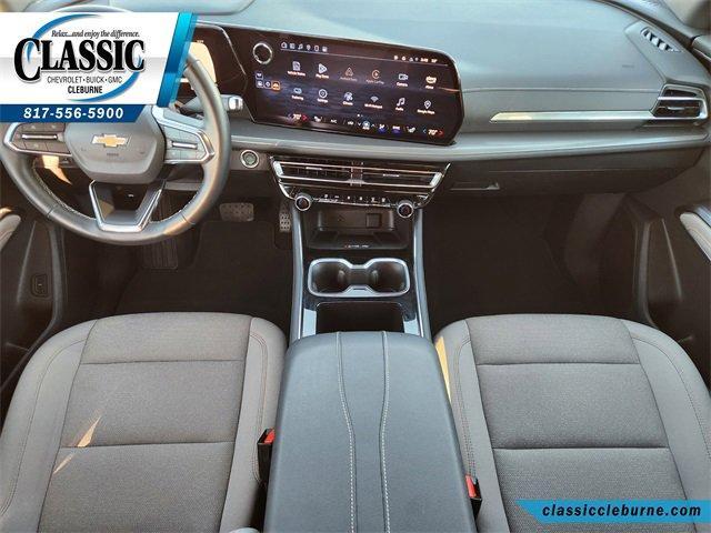 used 2025 Chevrolet Traverse car, priced at $35,200