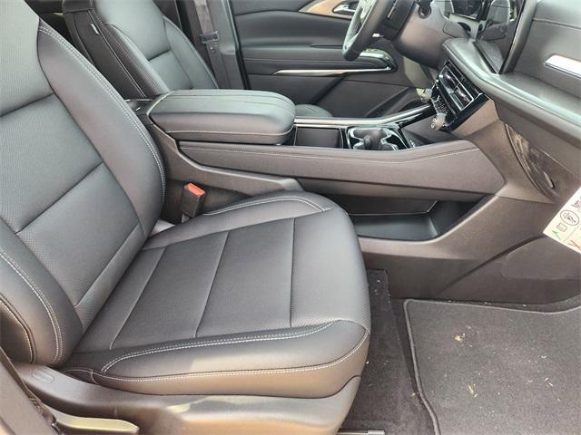 new 2026 Chevrolet Traverse car, priced at $41,009