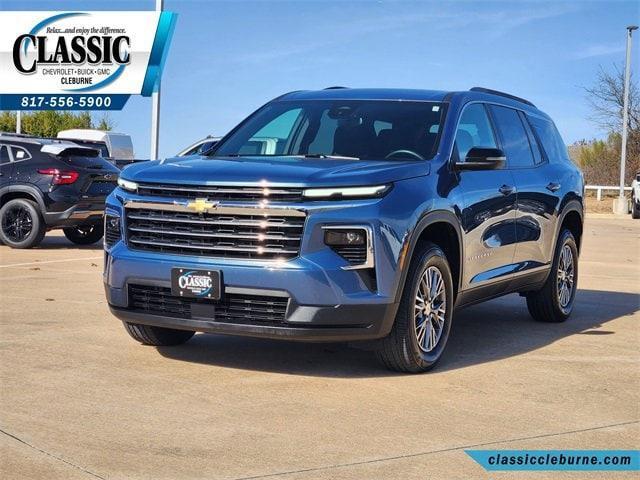 used 2025 Chevrolet Traverse car, priced at $33,700