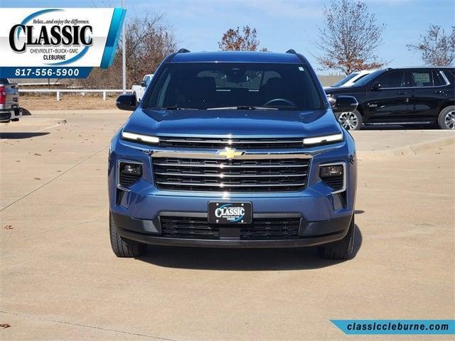 used 2025 Chevrolet Traverse car, priced at $33,700