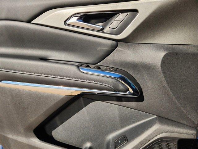 new 2026 Chevrolet Traverse car, priced at $41,305