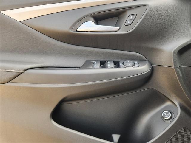 new 2025 Buick Envista car, priced at $27,245