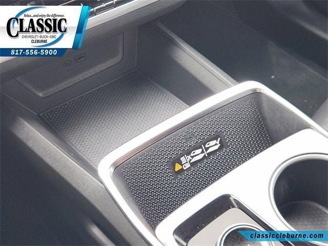 used 2026 Chevrolet Equinox car, priced at $25,900