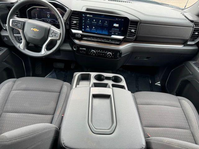 used 2025 Chevrolet Silverado 1500 car, priced at $39,899