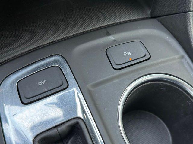 used 2023 Chevrolet Equinox car, priced at $21,299