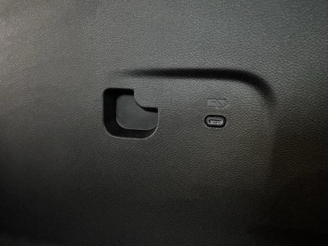 used 2024 Chevrolet Traverse car, priced at $49,990