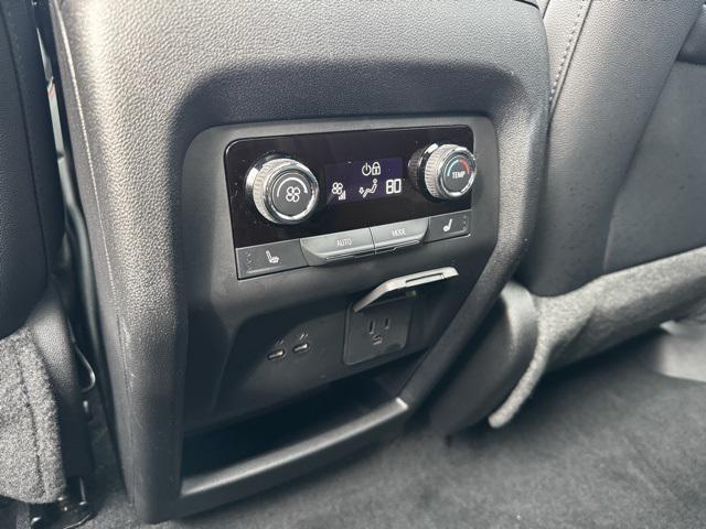 used 2024 Chevrolet Traverse car, priced at $49,990