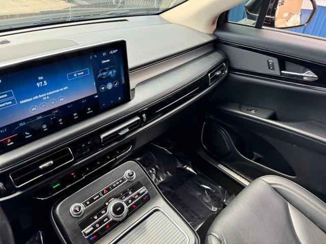 used 2021 Lincoln Nautilus car, priced at $22,345