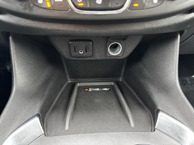 used 2023 Chevrolet Traverse car, priced at $30,974