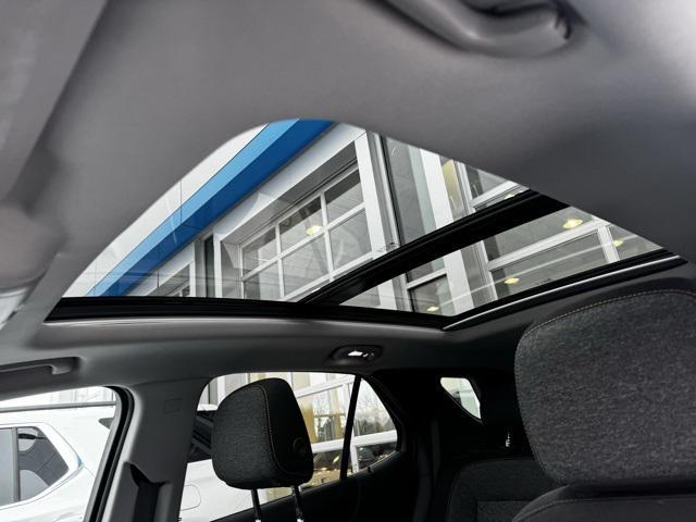 used 2023 Chevrolet Equinox car, priced at $21,490