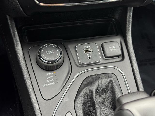 used 2021 Jeep Cherokee car, priced at $20,999