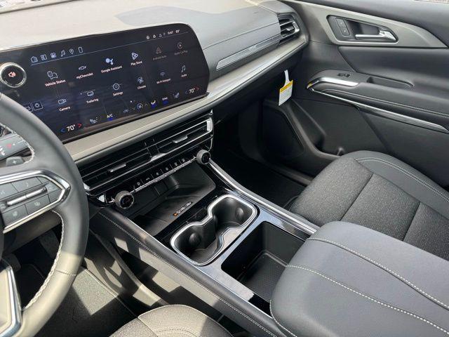 new 2026 Chevrolet Traverse car, priced at $44,815
