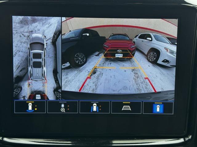 used 2023 Chevrolet Traverse car, priced at $32,450