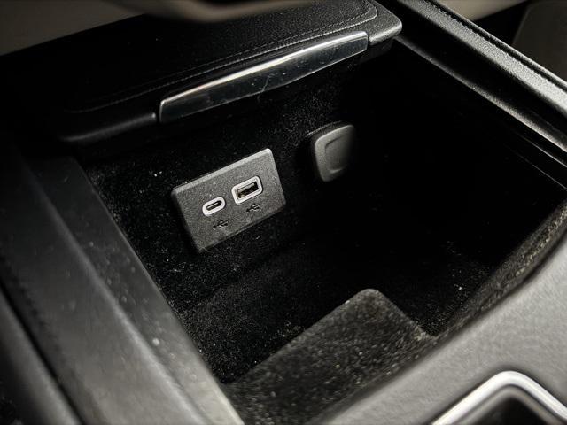 used 2020 Cadillac XT4 car, priced at $20,999