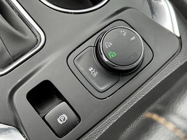 used 2021 Chevrolet Traverse car, priced at $22,990