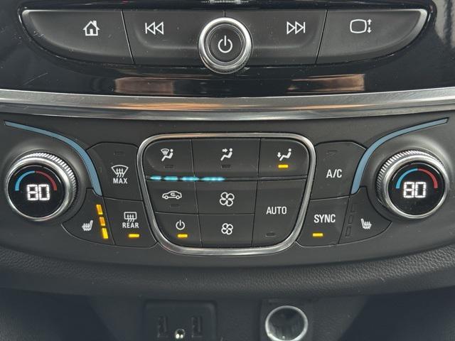 used 2021 Chevrolet Traverse car, priced at $22,990