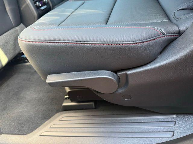 new 2026 Chevrolet Traverse car, priced at $51,465
