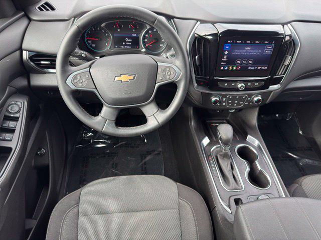 used 2023 Chevrolet Traverse car, priced at $32,699