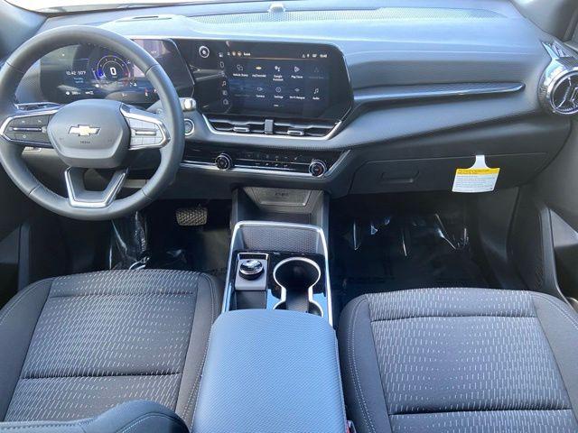 new 2026 Chevrolet Equinox car, priced at $32,090
