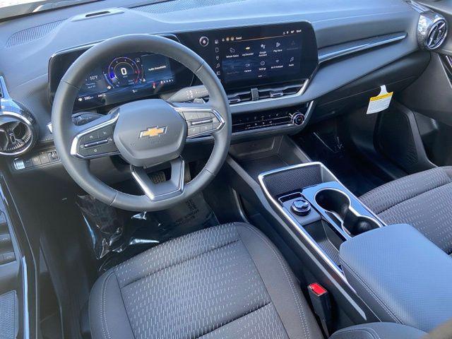 new 2026 Chevrolet Equinox car, priced at $32,090