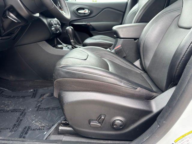 used 2023 Jeep Cherokee car, priced at $23,799
