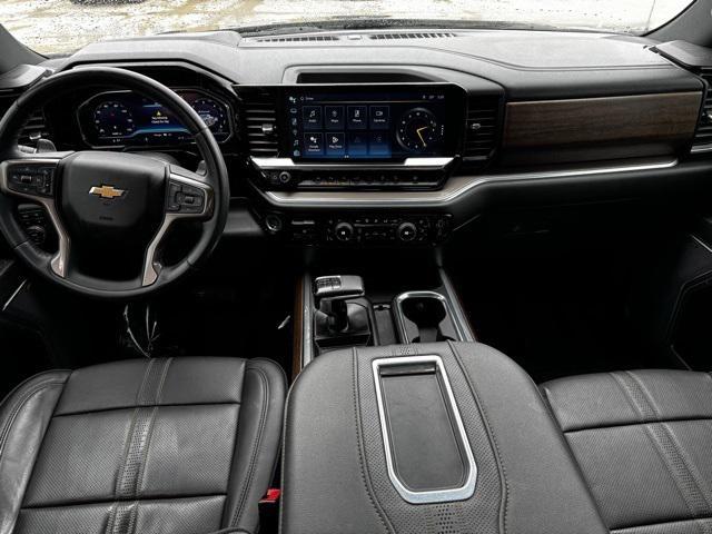 used 2022 Chevrolet Silverado 1500 car, priced at $43,895