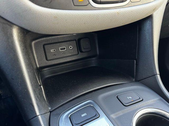 used 2022 Chevrolet Equinox car, priced at $18,499