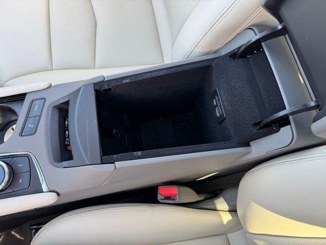 used 2023 Cadillac XT5 car, priced at $31,974