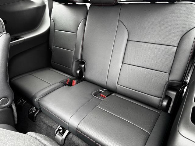 new 2026 Chevrolet Traverse car, priced at $51,120