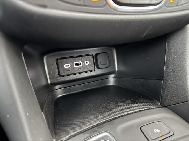 used 2024 Chevrolet Equinox car, priced at $22,995