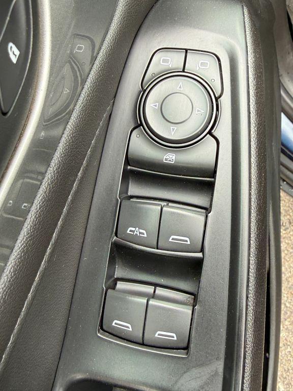 used 2023 Chevrolet Traverse car, priced at $20,888