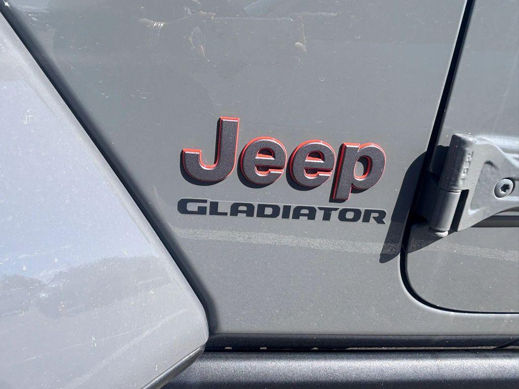 used 2021 Jeep Gladiator car, priced at $33,995