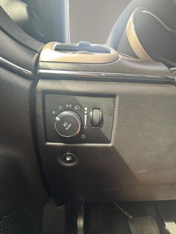 used 2017 Jeep Grand Cherokee car, priced at $15,505
