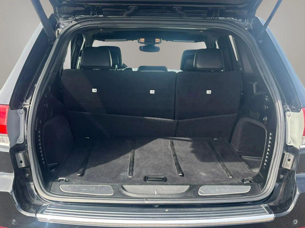 used 2017 Jeep Grand Cherokee car, priced at $15,505