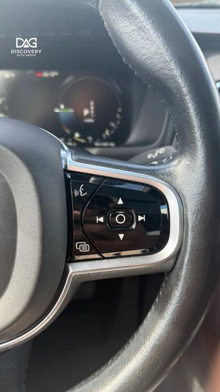 used 2020 Volvo XC90 Hybrid car, priced at $30,412