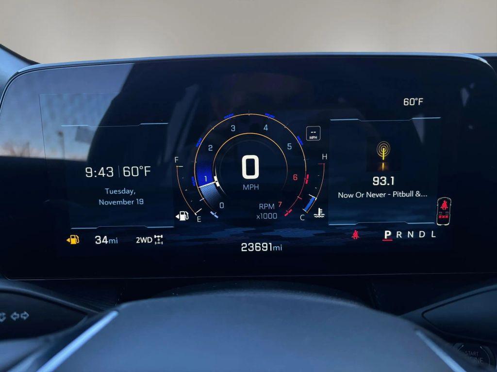 used 2025 Chevrolet Equinox car, priced at $26,505