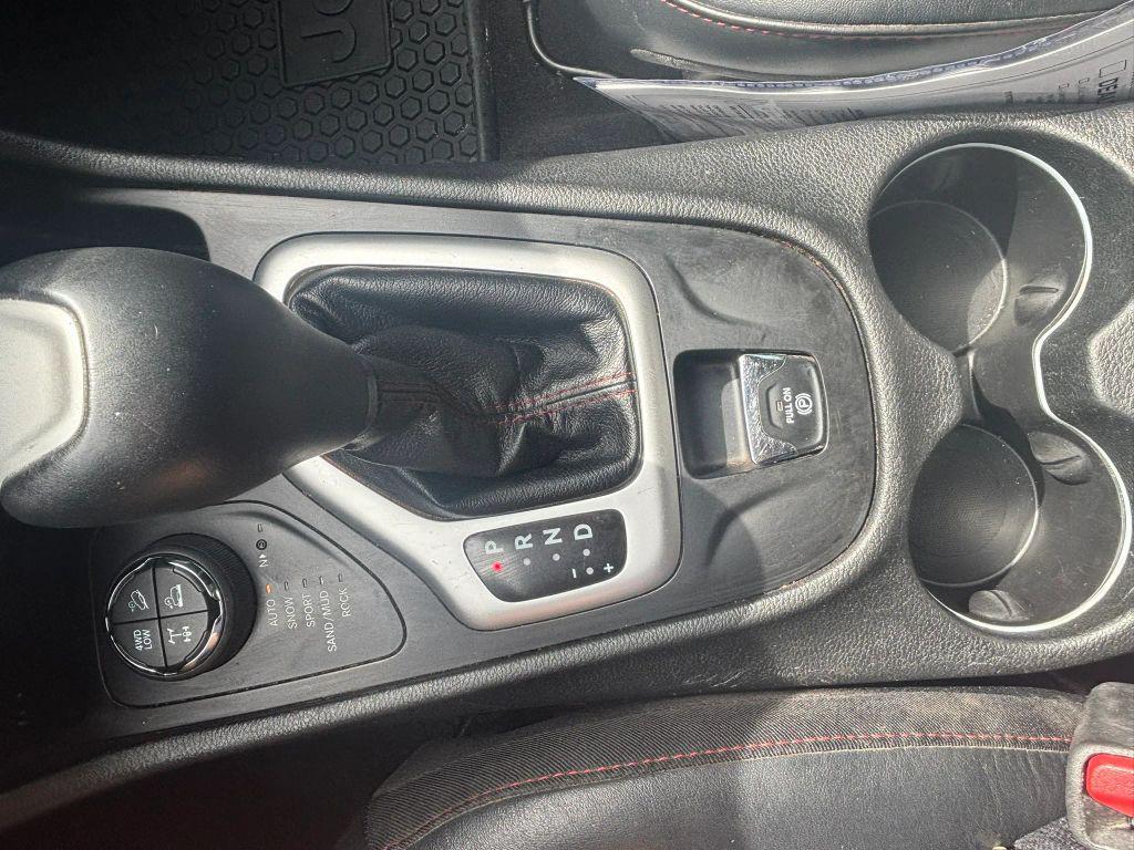 used 2017 Jeep Cherokee car, priced at $12,995