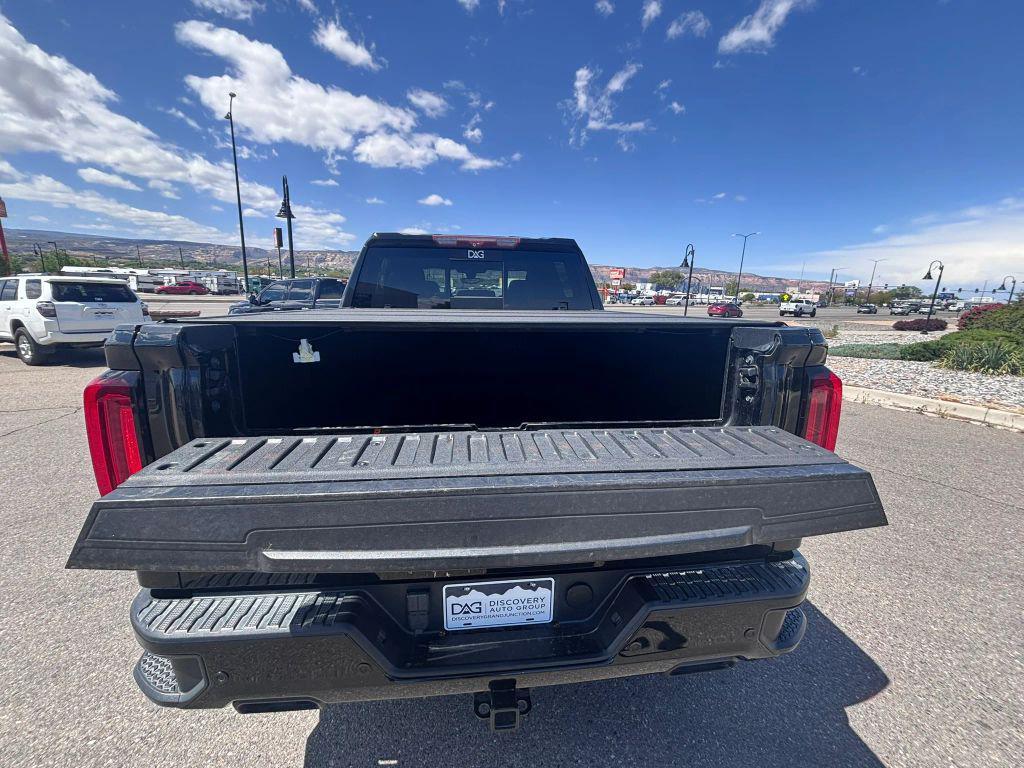 used 2021 GMC Sierra 1500 car, priced at $35,995