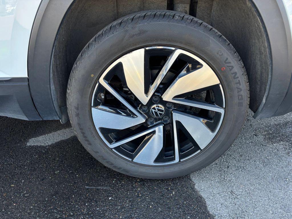 used 2024 Volkswagen Atlas car, priced at $29,995