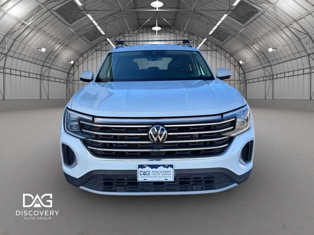 used 2024 Volkswagen Atlas car, priced at $29,995