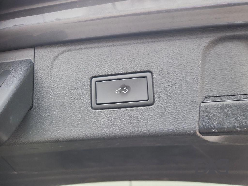 used 2024 Volkswagen Atlas car, priced at $28,995