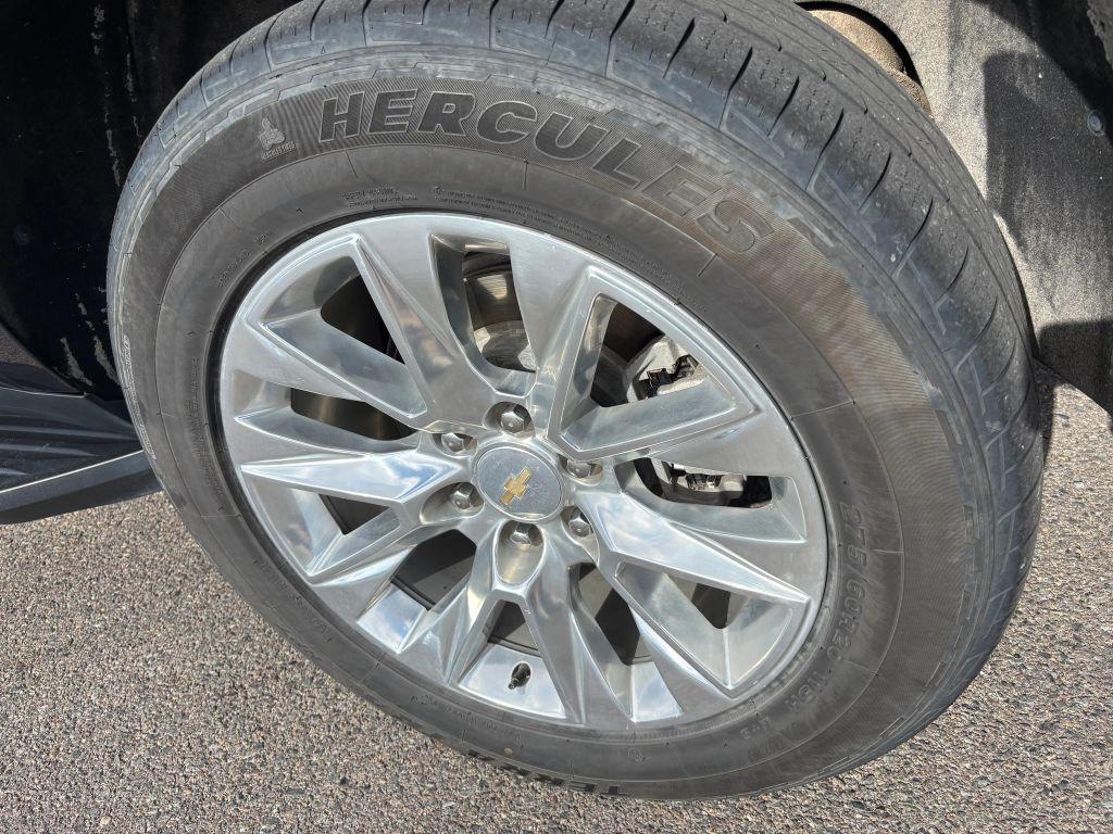 used 2023 Chevrolet Suburban car, priced at $41,995